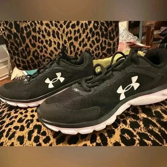 Under Armour Black and White Athletic Shoes main image 6